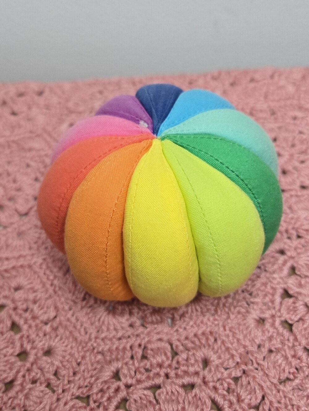 🌈Lovevery Organic Cotton Rainbow Ball
